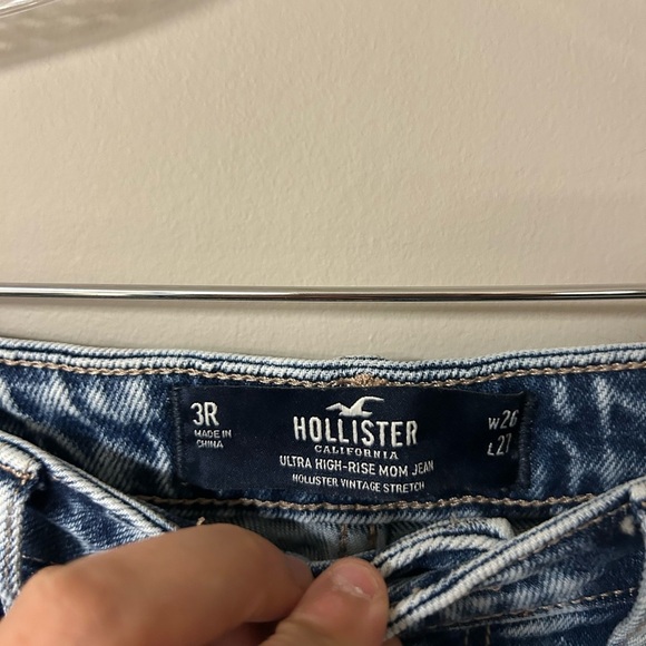 Hollister High Rise Mom Jeans With Plaid Patches - Picture 4 of 4
